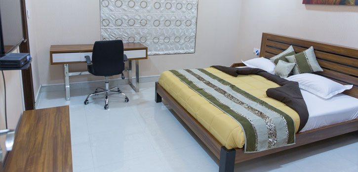 Double Bed Room Serviced Apartment in Madhapur, Hyderabad